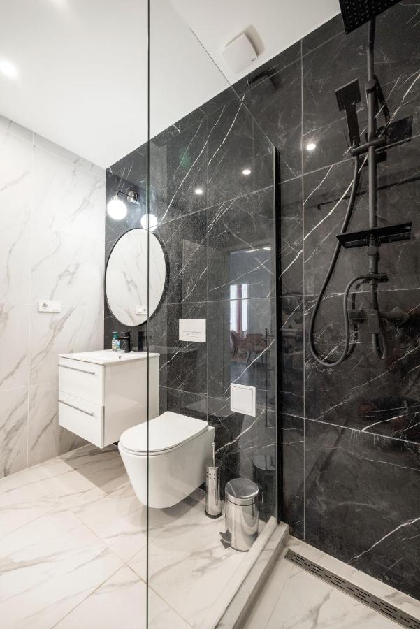 Prime Star Fashion Street Modern Luxury Apartments Budapeste Exterior foto